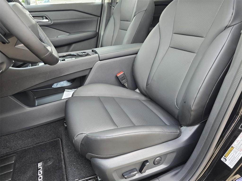 new 2025 Nissan Rogue car, priced at $35,385