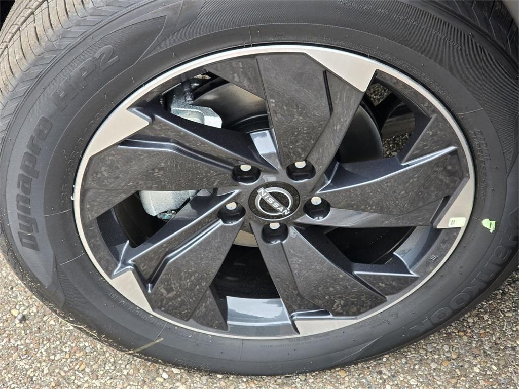 new 2026 Nissan Rogue car, priced at $33,305