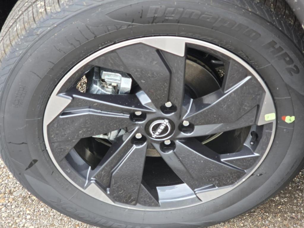 new 2026 Nissan Rogue car, priced at $33,000