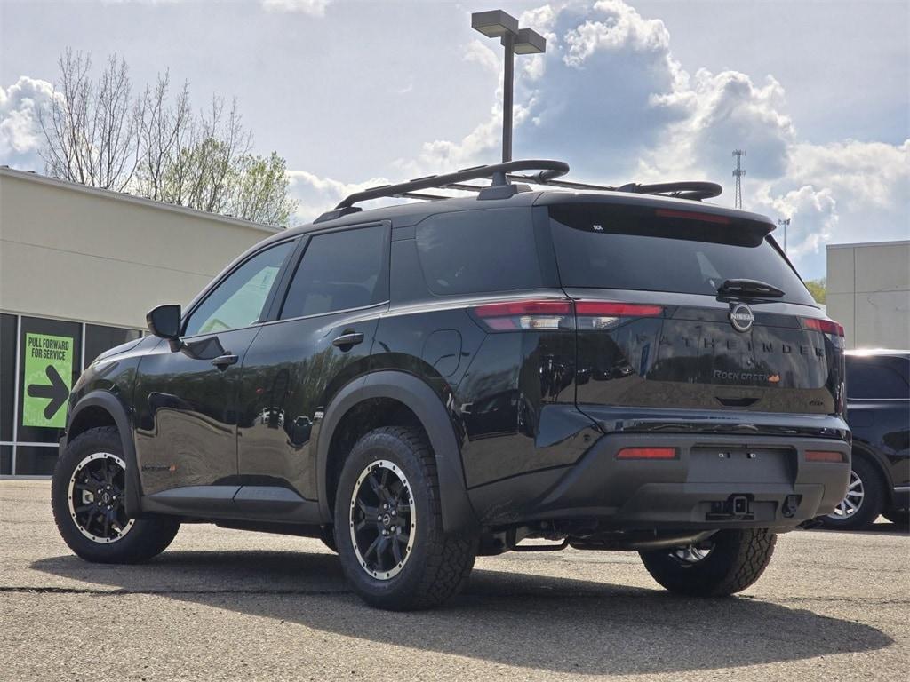 new 2025 Nissan Pathfinder car, priced at $46,675