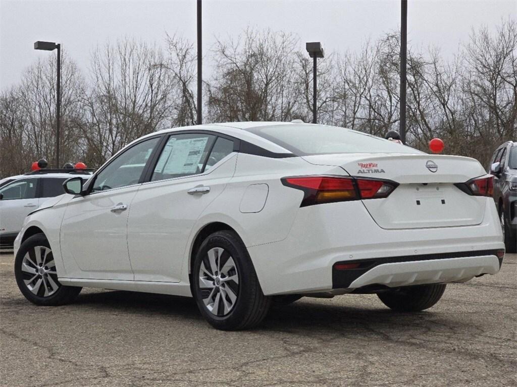 new 2025 Nissan Altima car, priced at $26,980