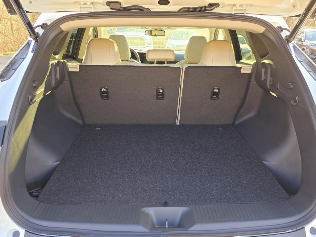 new 2025 Nissan Murano car, priced at $45,995