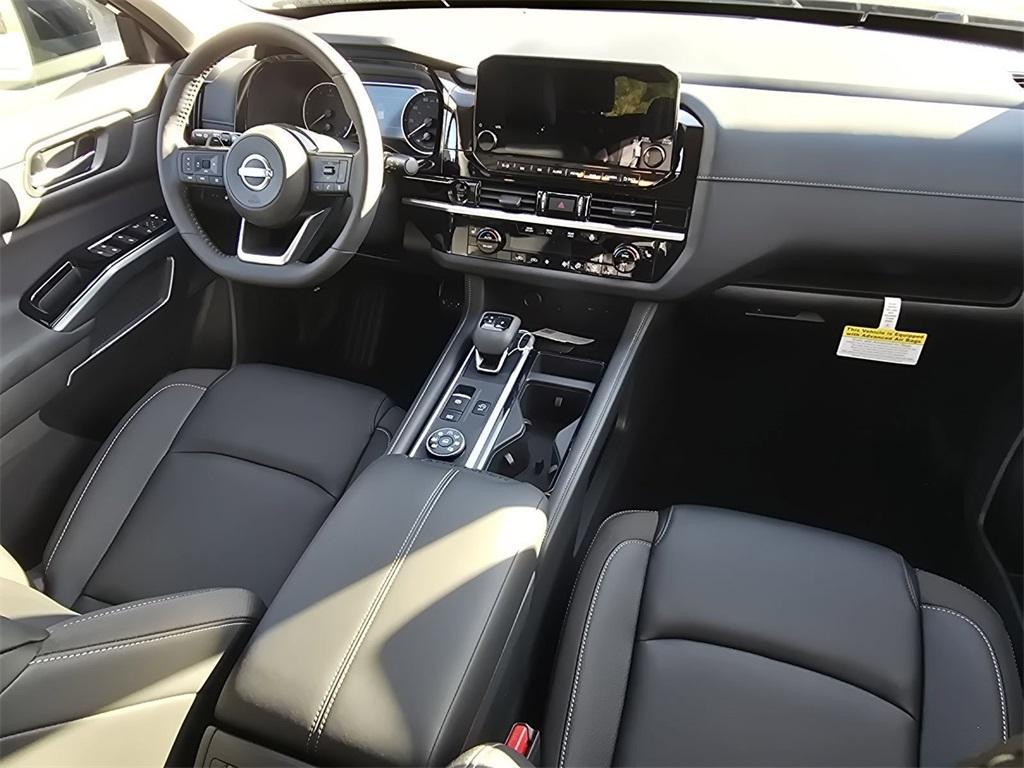 new 2025 Nissan Pathfinder car, priced at $39,980