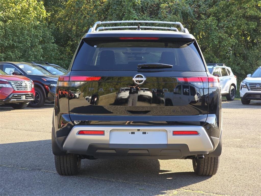 new 2025 Nissan Pathfinder car, priced at $39,980