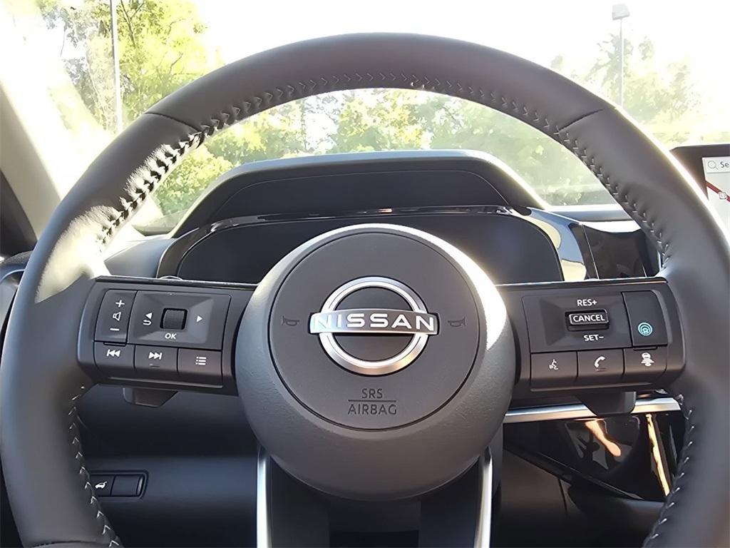 new 2025 Nissan Pathfinder car, priced at $39,980