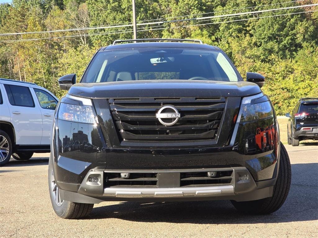 new 2025 Nissan Pathfinder car, priced at $39,980