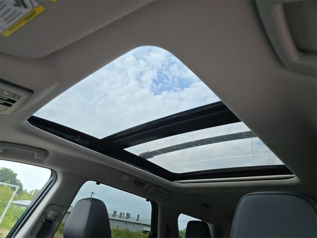 new 2025 Nissan Pathfinder car, priced at $42,980