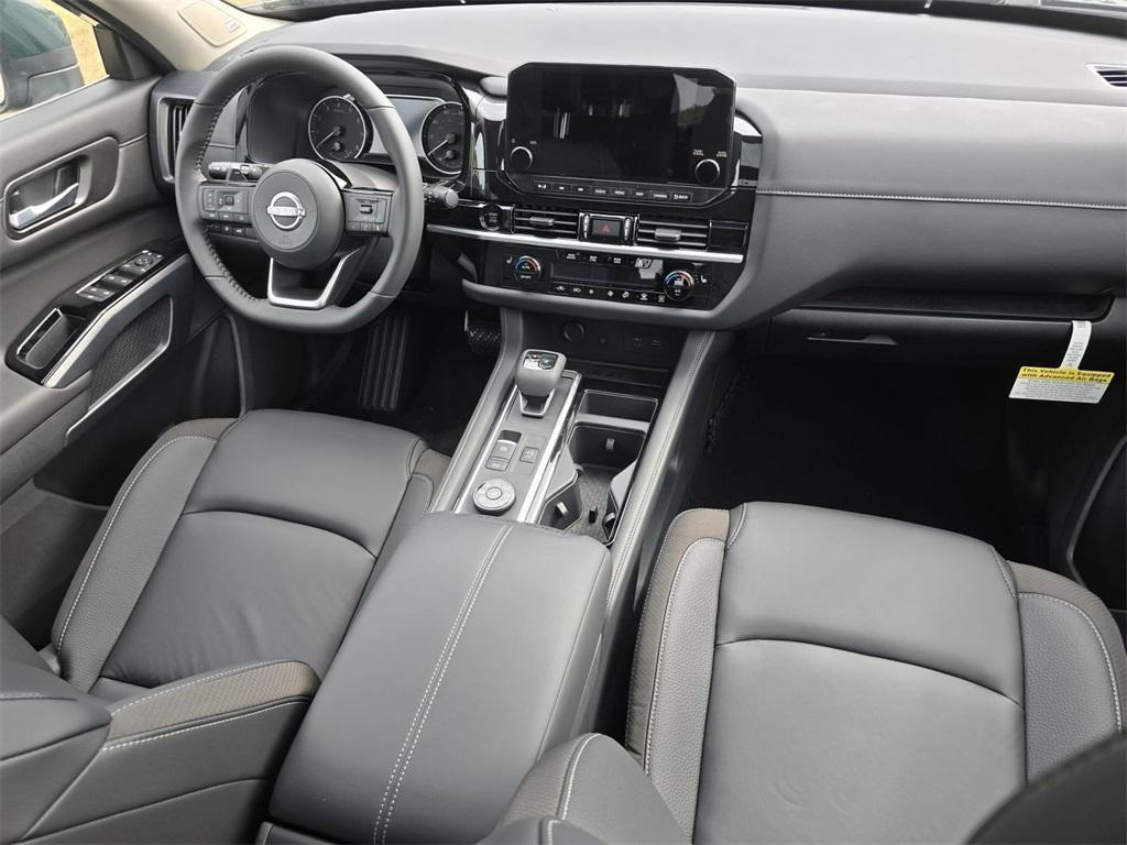new 2025 Nissan Pathfinder car, priced at $42,980