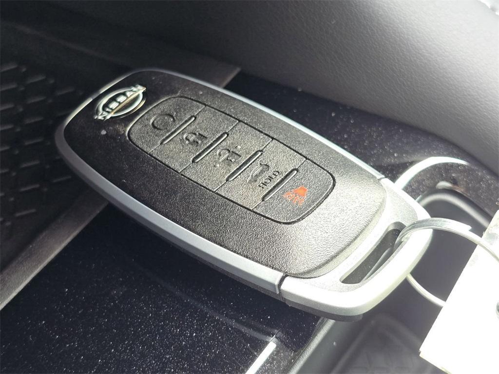 new 2025 Nissan Pathfinder car, priced at $42,980