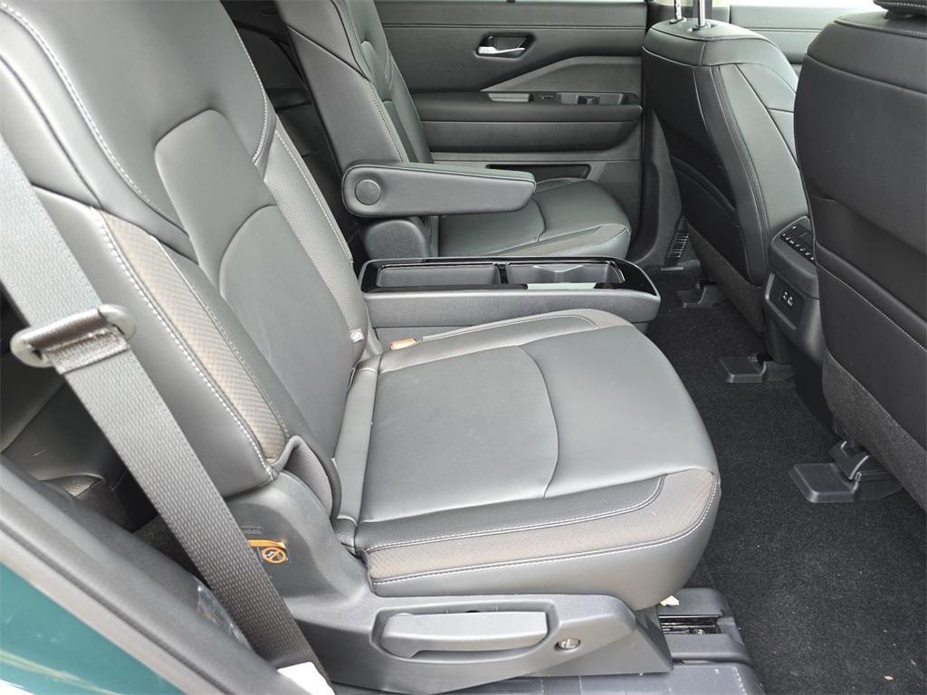 new 2025 Nissan Pathfinder car, priced at $42,980