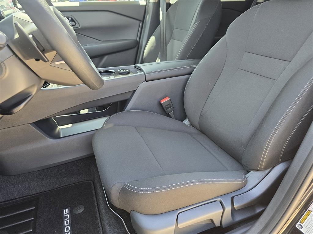 new 2025 Nissan Rogue car, priced at $32,200