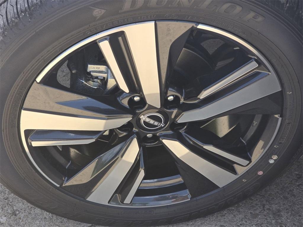 new 2025 Nissan Rogue car, priced at $41,625