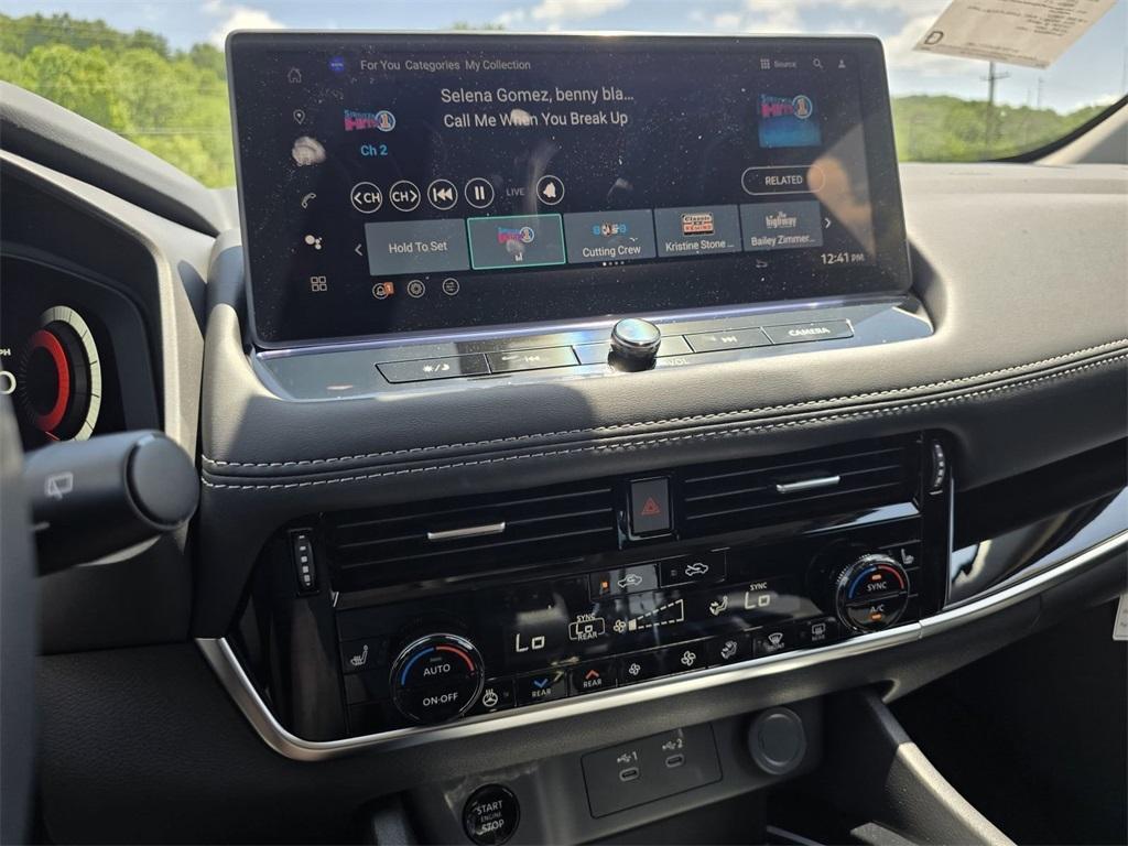new 2025 Nissan Rogue car, priced at $41,625