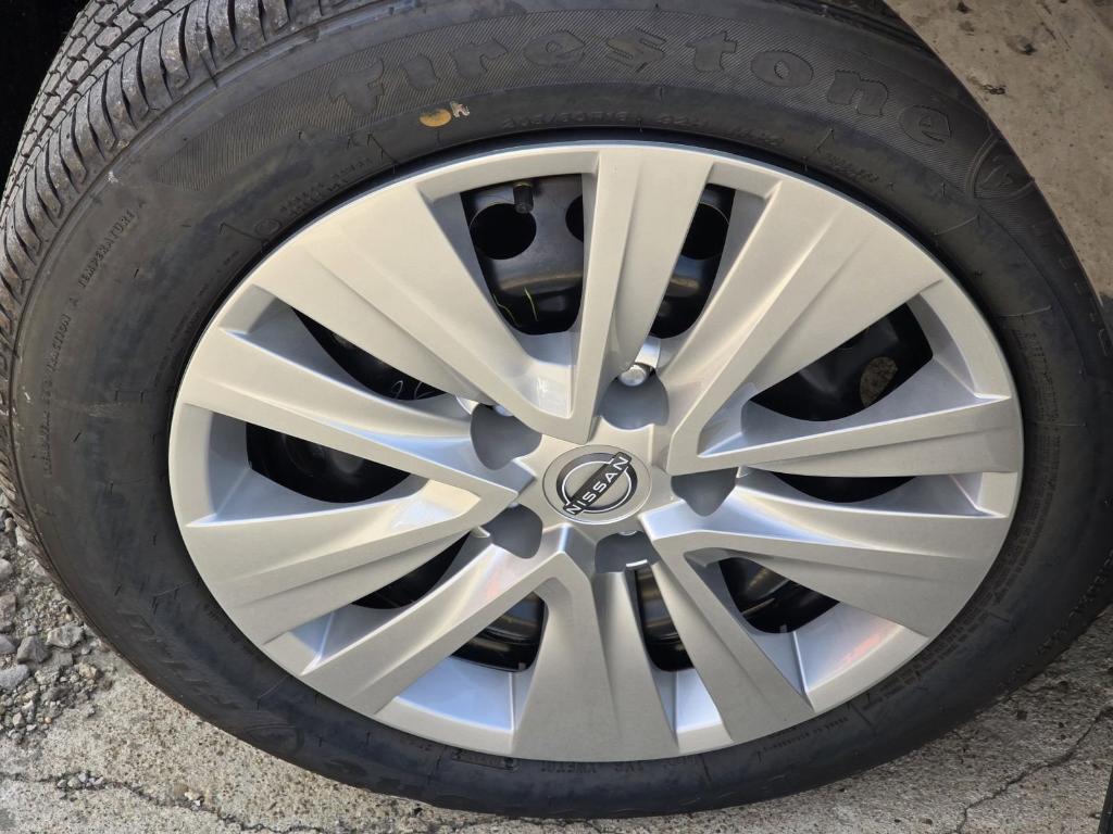 new 2025 Nissan Sentra car, priced at $23,335