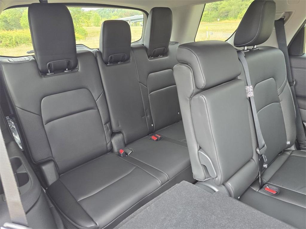 new 2025 Nissan Pathfinder car, priced at $40,980