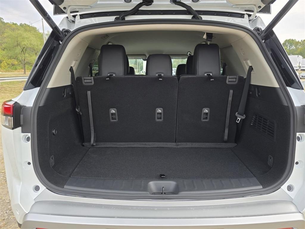 new 2025 Nissan Pathfinder car, priced at $40,980
