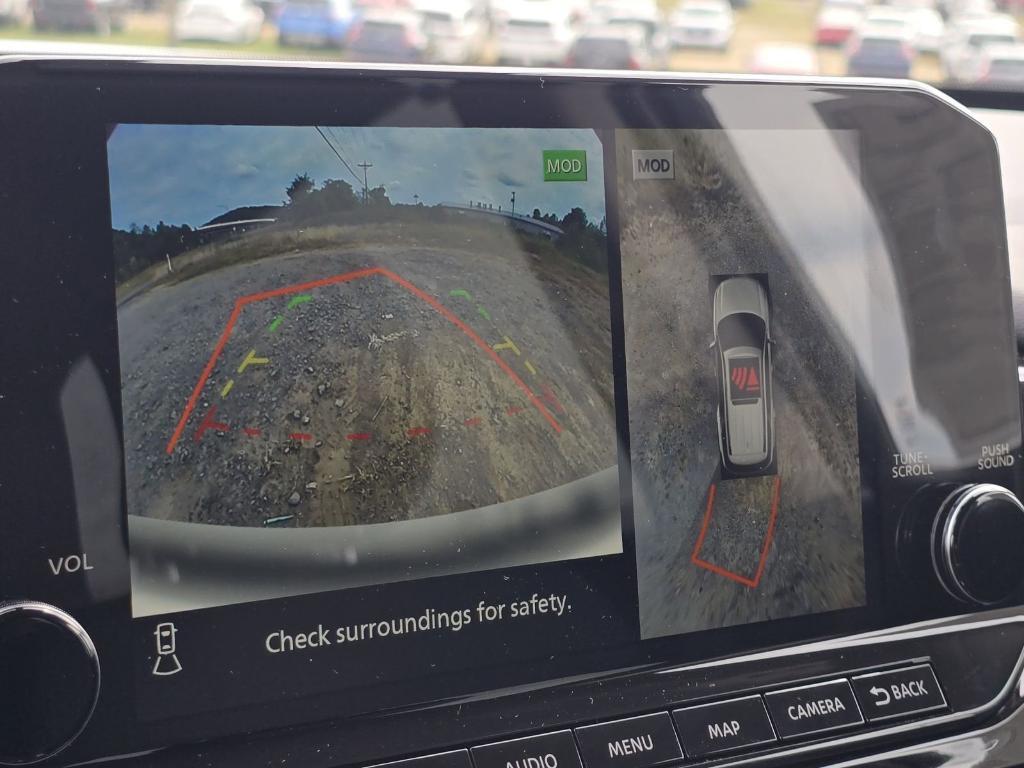 new 2025 Nissan Pathfinder car, priced at $38,980