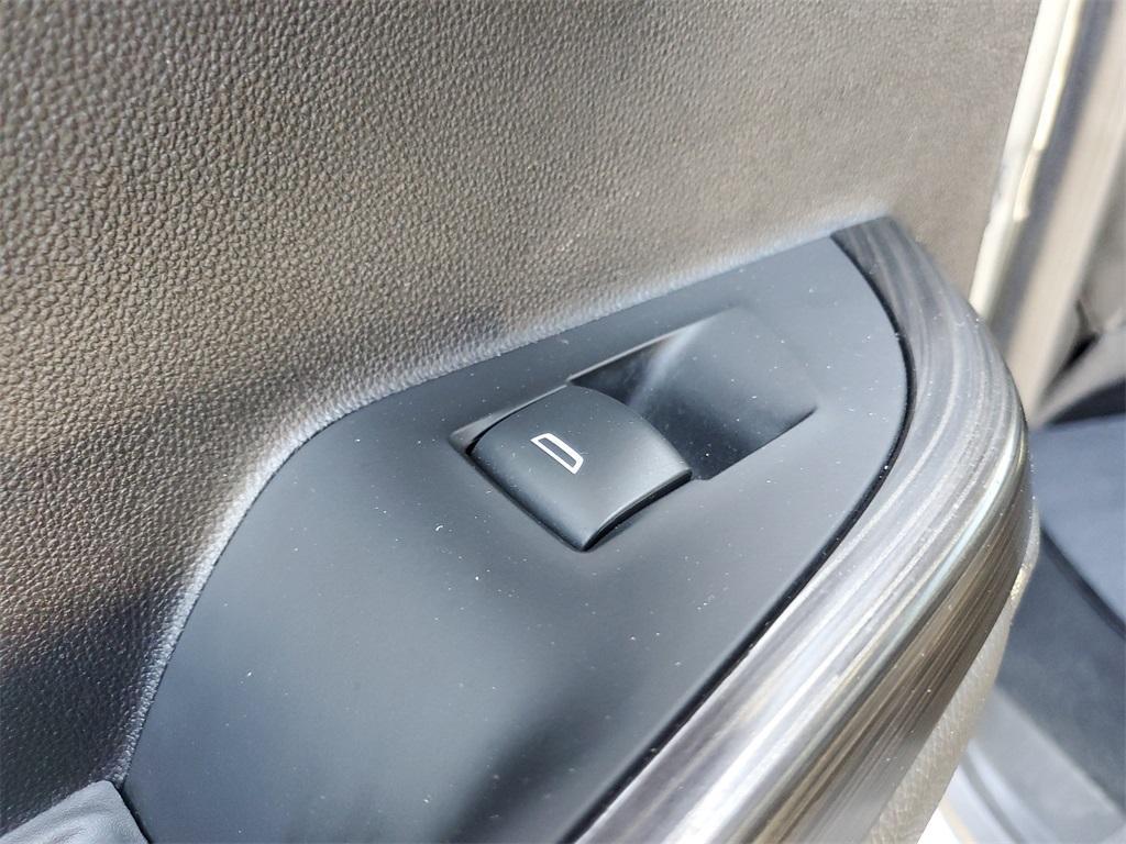 used 2023 GMC Acadia car, priced at $29,451