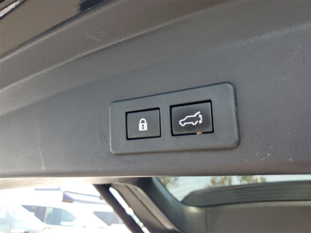 used 2022 Subaru Ascent car, priced at $25,841