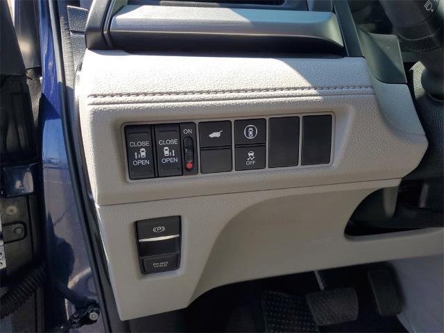 used 2024 Honda Odyssey car, priced at $37,991