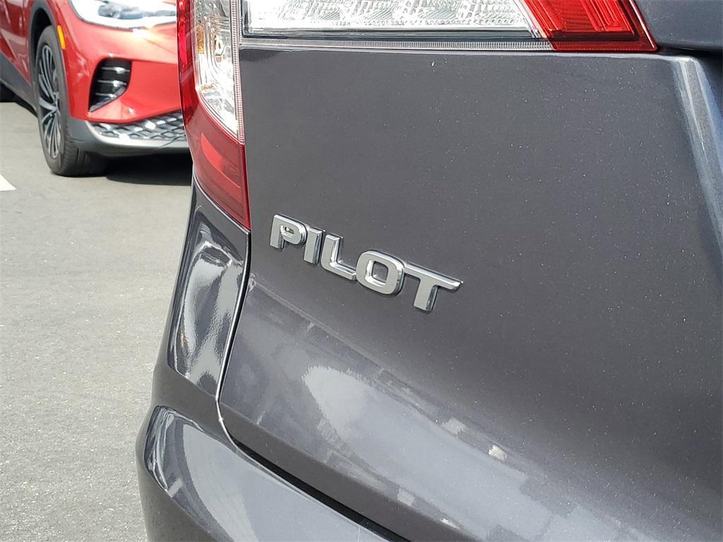 used 2022 Honda Pilot car, priced at $30,451