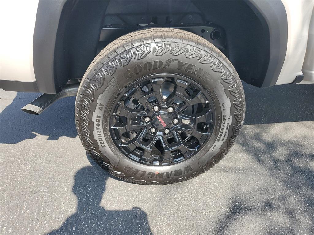 new 2026 GMC Canyon car, priced at $44,720