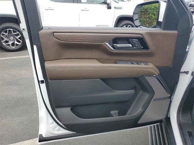 new 2025 GMC Yukon XL car, priced at $106,886