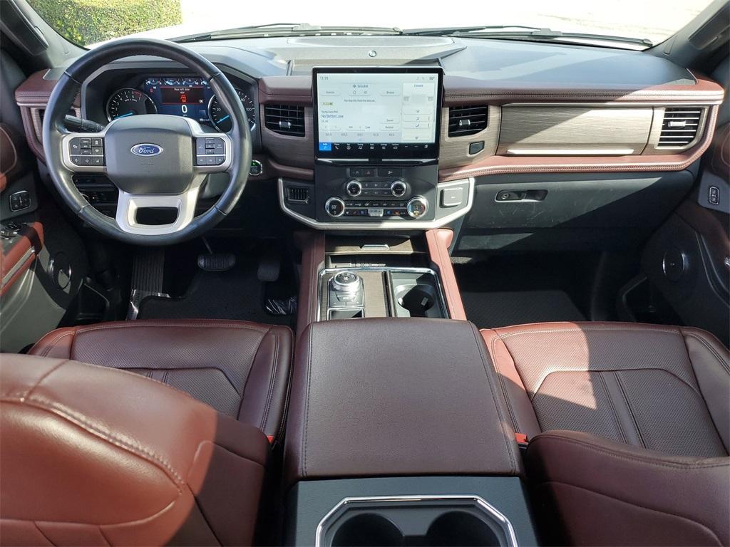 used 2023 Ford Expedition car, priced at $35,451