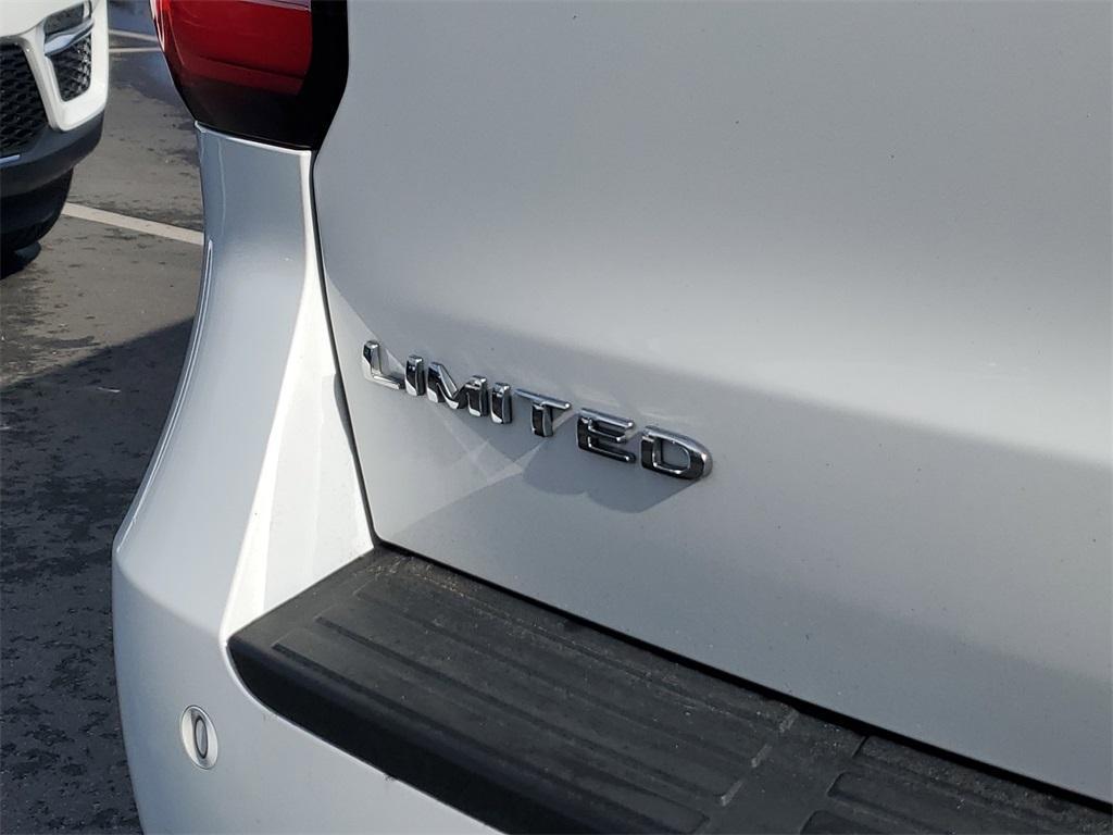 used 2023 Ford Expedition car, priced at $35,451