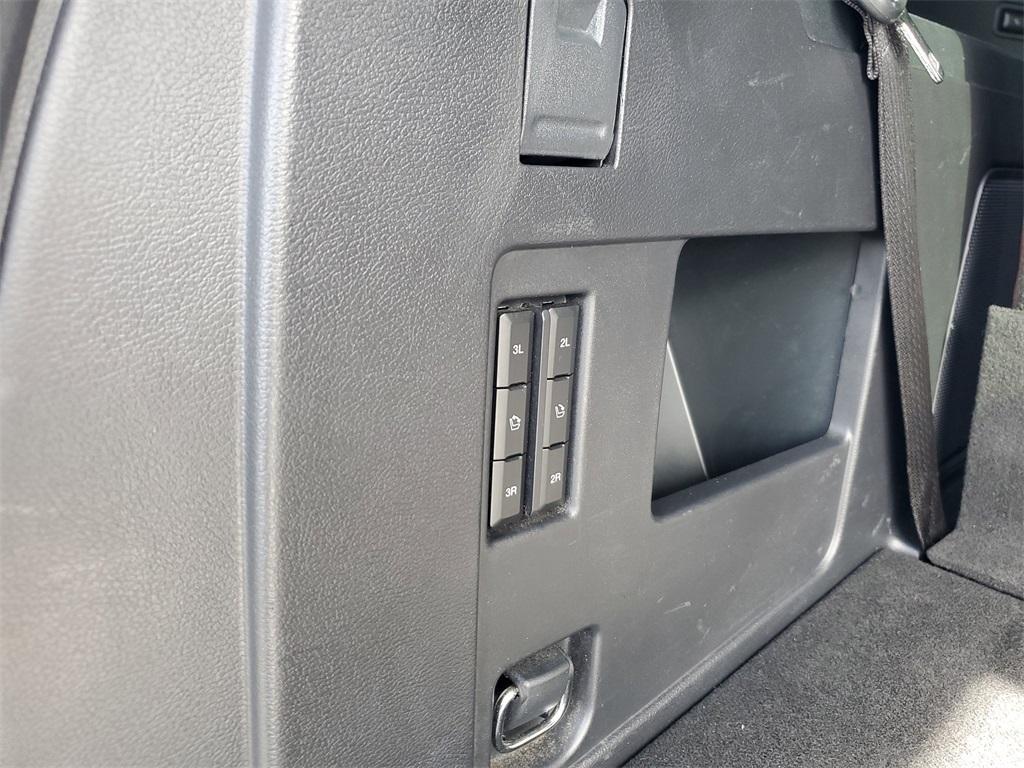 used 2023 Ford Expedition car, priced at $35,451