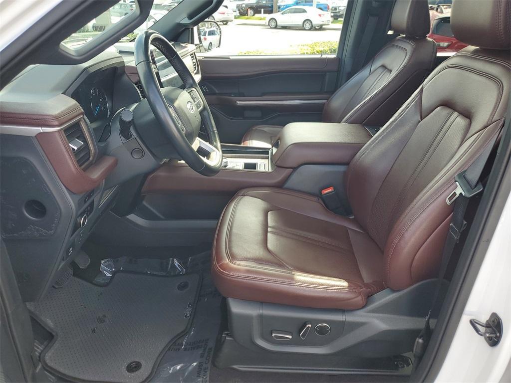 used 2023 Ford Expedition car, priced at $35,451