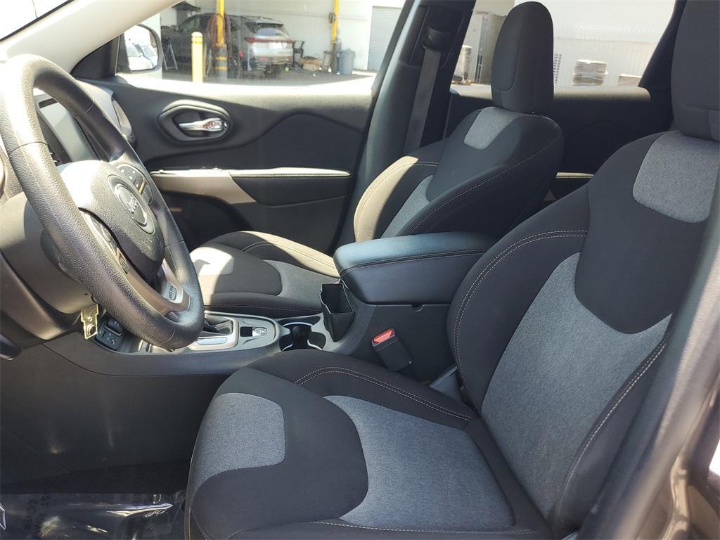 used 2018 Jeep Cherokee car, priced at $12,451