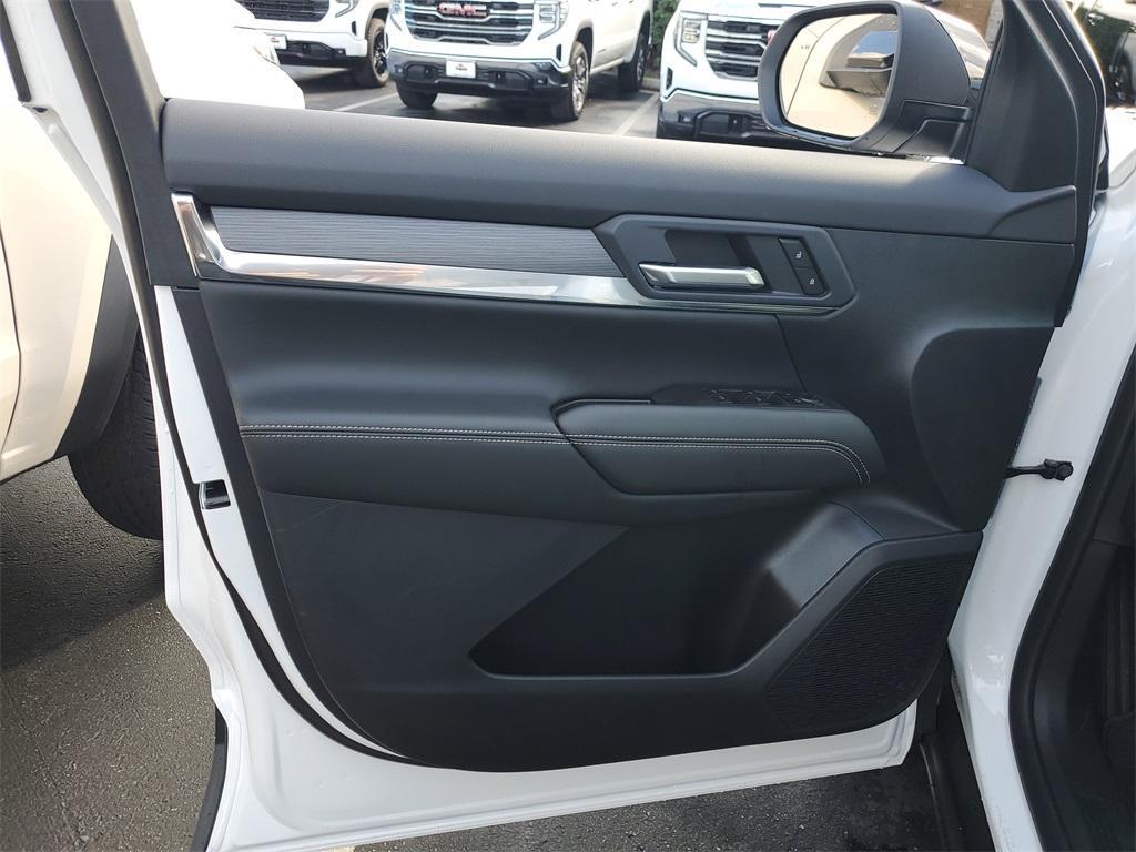 new 2026 GMC Terrain car, priced at $30,512