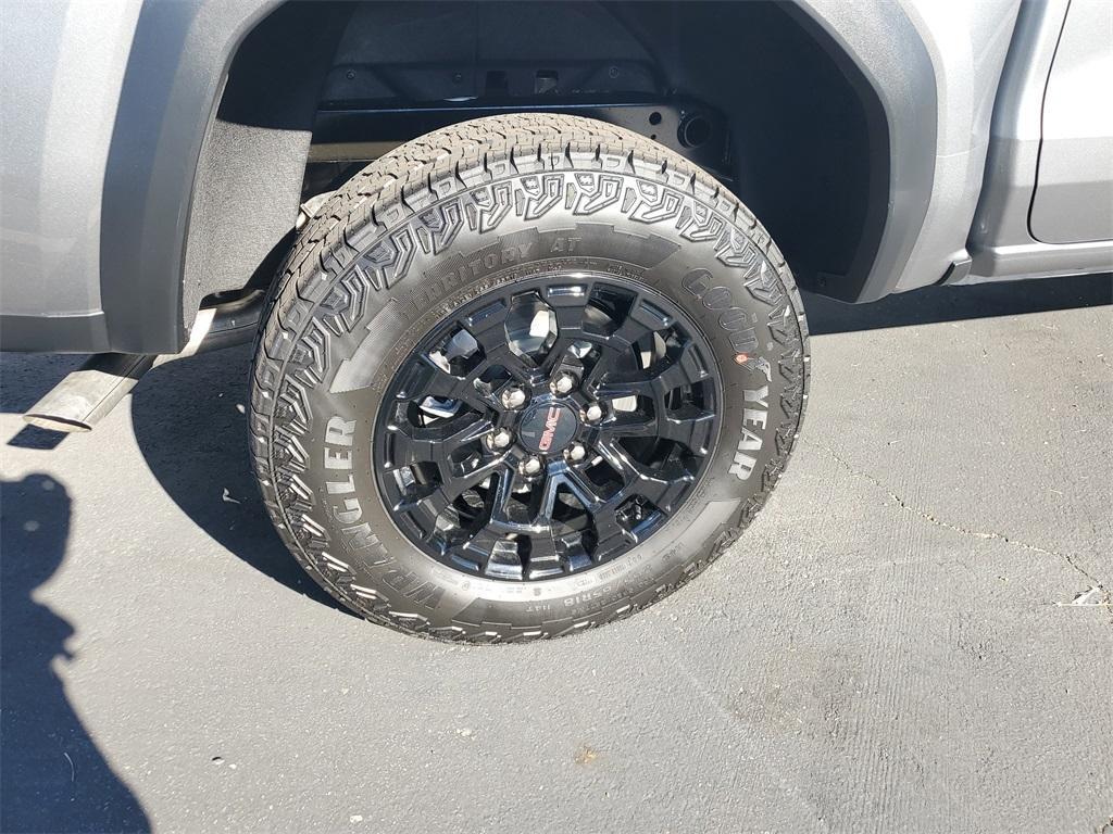 new 2026 GMC Canyon car, priced at $41,552