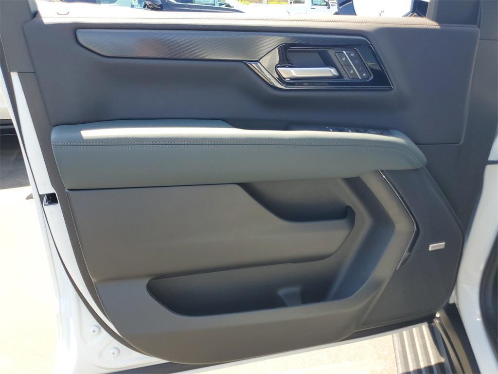 new 2025 GMC Yukon XL car, priced at $93,444