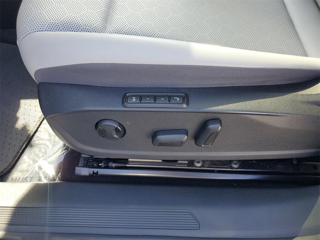 used 2021 Volkswagen ID.4 car, priced at $18,799