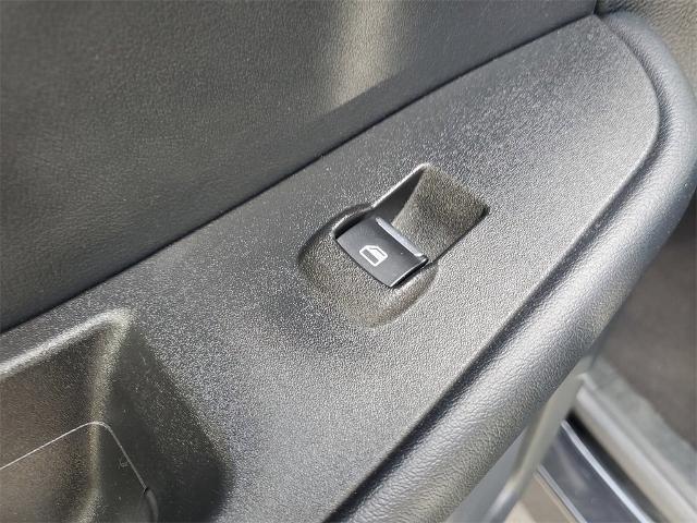 used 2022 Ford Edge car, priced at $18,999