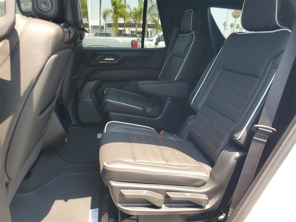 new 2025 GMC Yukon car, priced at $95,579