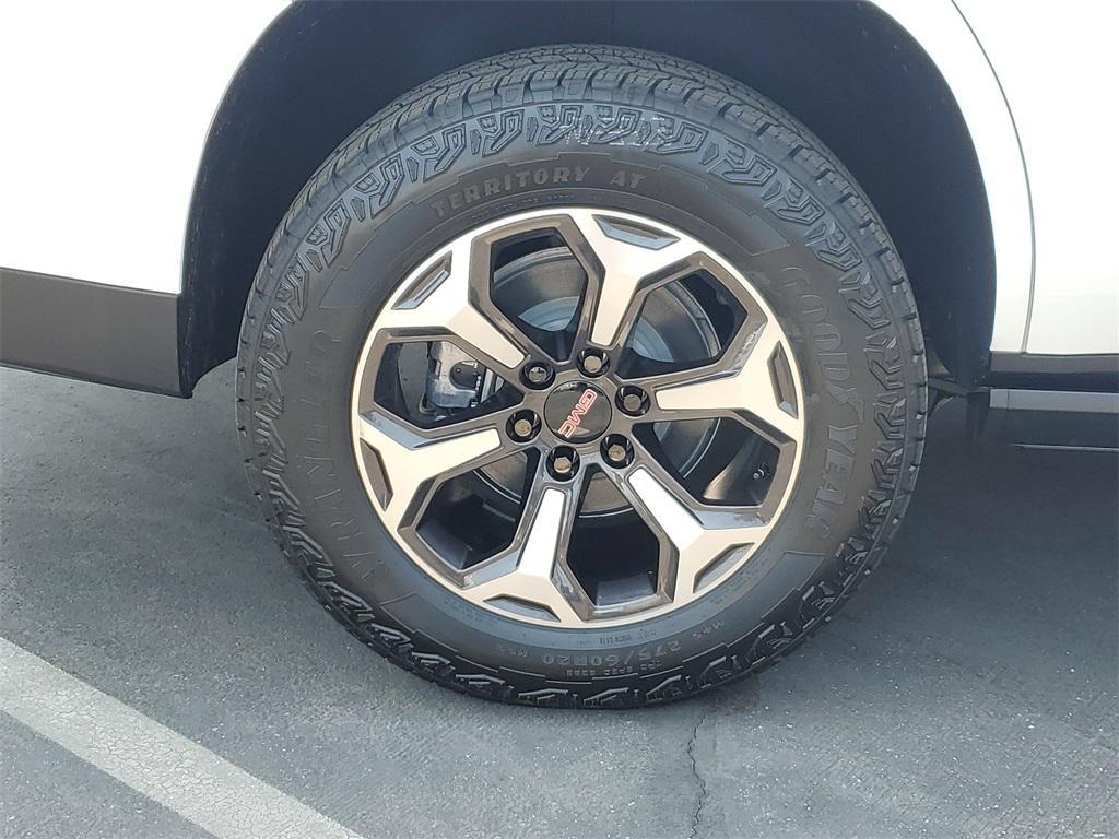 new 2025 GMC Yukon car, priced at $95,579