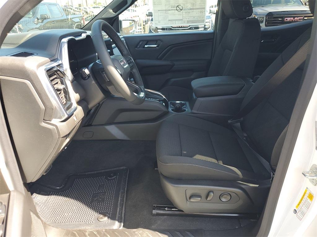 new 2026 GMC Canyon car, priced at $41,121