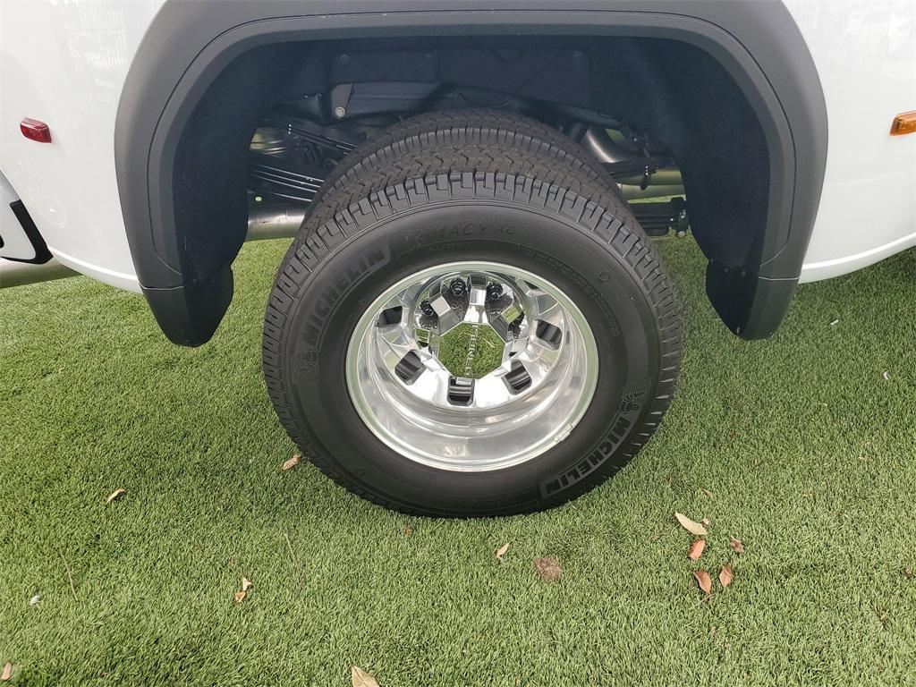 new 2026 GMC Sierra 3500 car, priced at $105,334