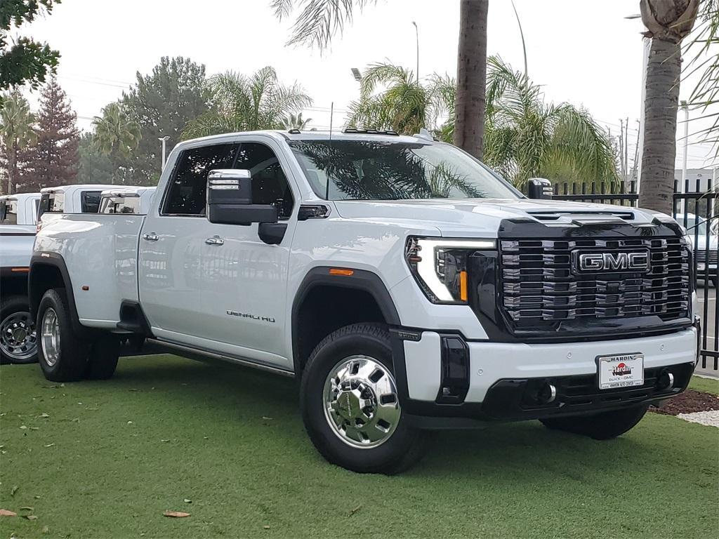 new 2026 GMC Sierra 3500 car, priced at $105,334