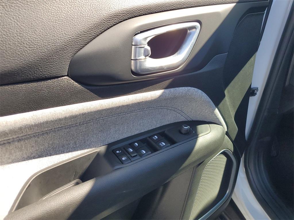 used 2024 Jeep Compass car, priced at $18,791