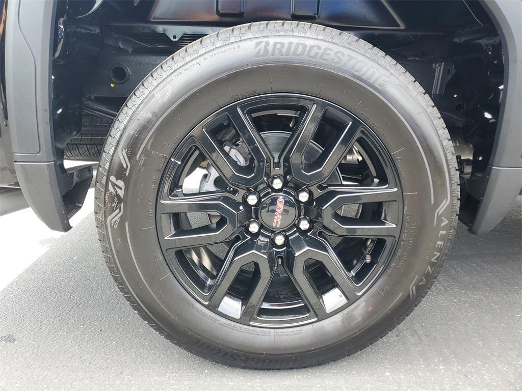 new 2025 GMC Sierra 1500 car, priced at $48,226