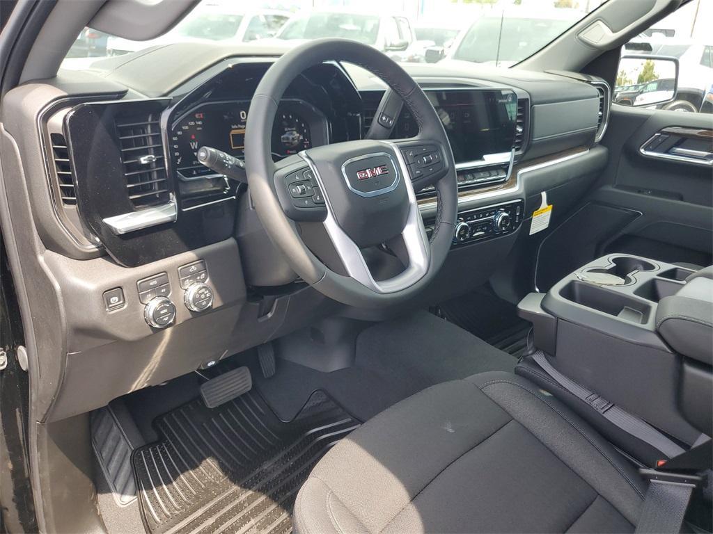 new 2025 GMC Sierra 1500 car, priced at $48,226