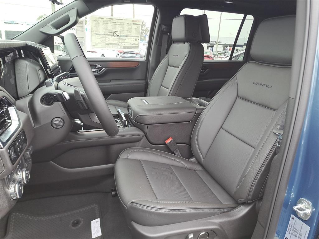new 2025 GMC Yukon XL car, priced at $92,876