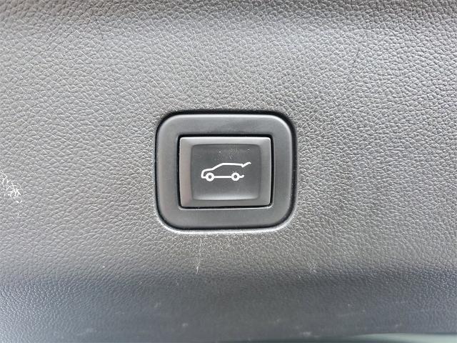 used 2021 GMC Yukon XL car, priced at $49,799