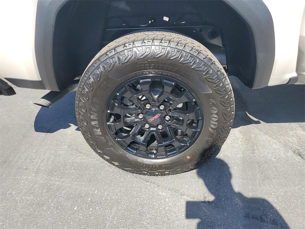 new 2026 GMC Canyon car, priced at $41,572