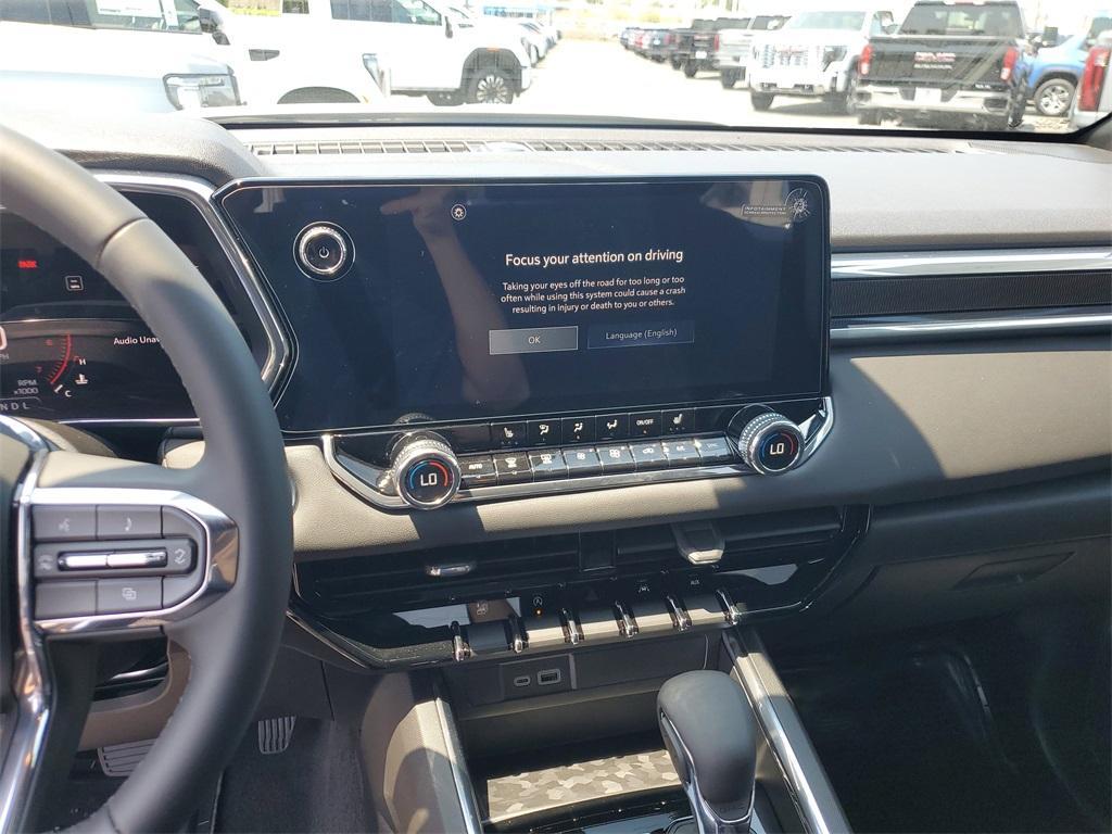 new 2026 GMC Canyon car, priced at $44,271