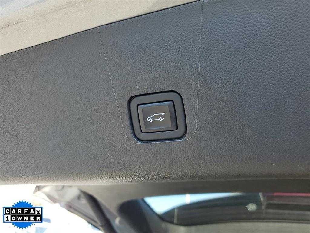 used 2023 Chevrolet Traverse car, priced at $26,351